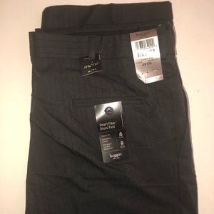 Men’s dress pants, Size 42W x 29L, Haggar, NWT
